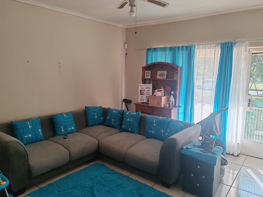 5 Bedroom Property for Sale in Campher Park Eastern Cape